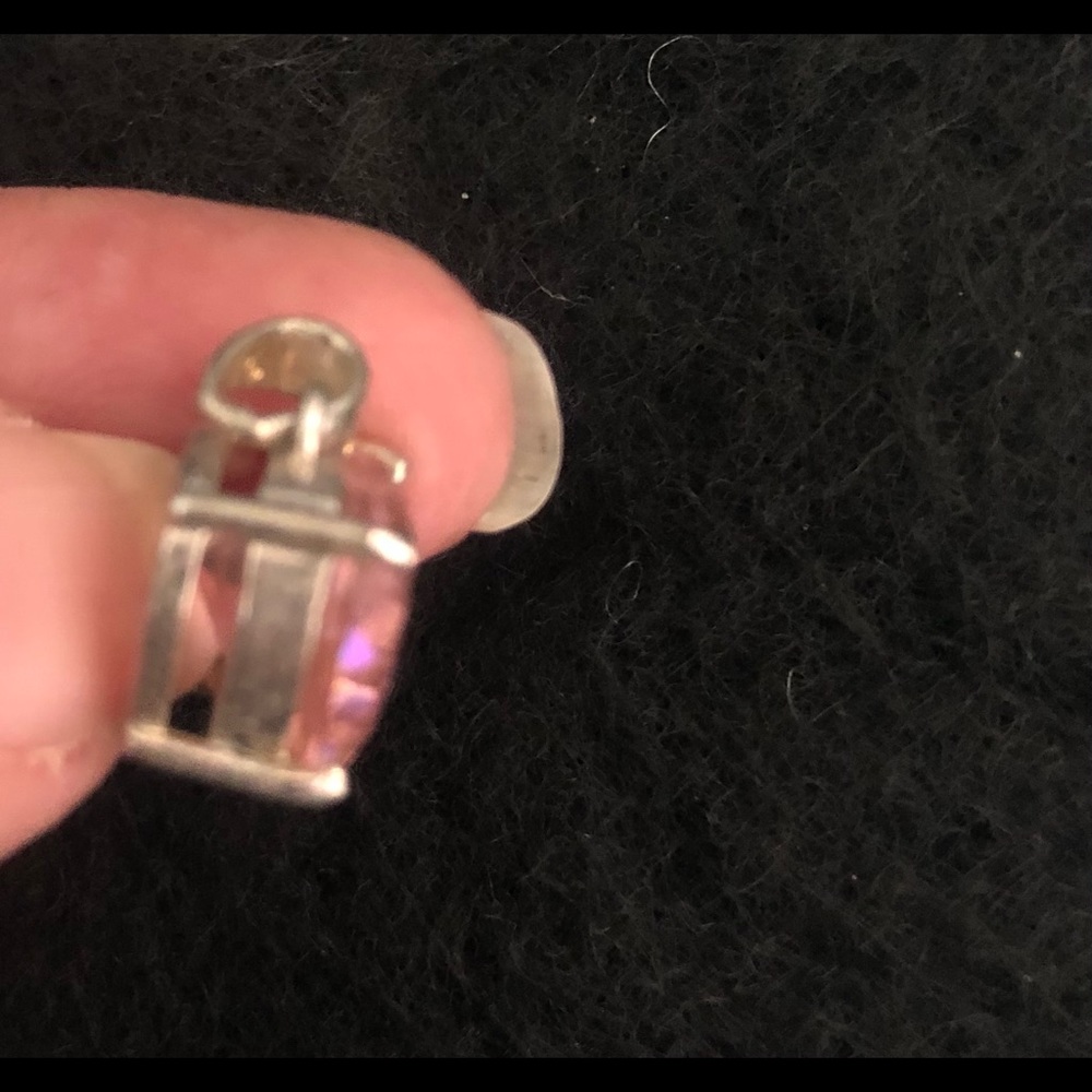 Pendants - Picture 5 of 6